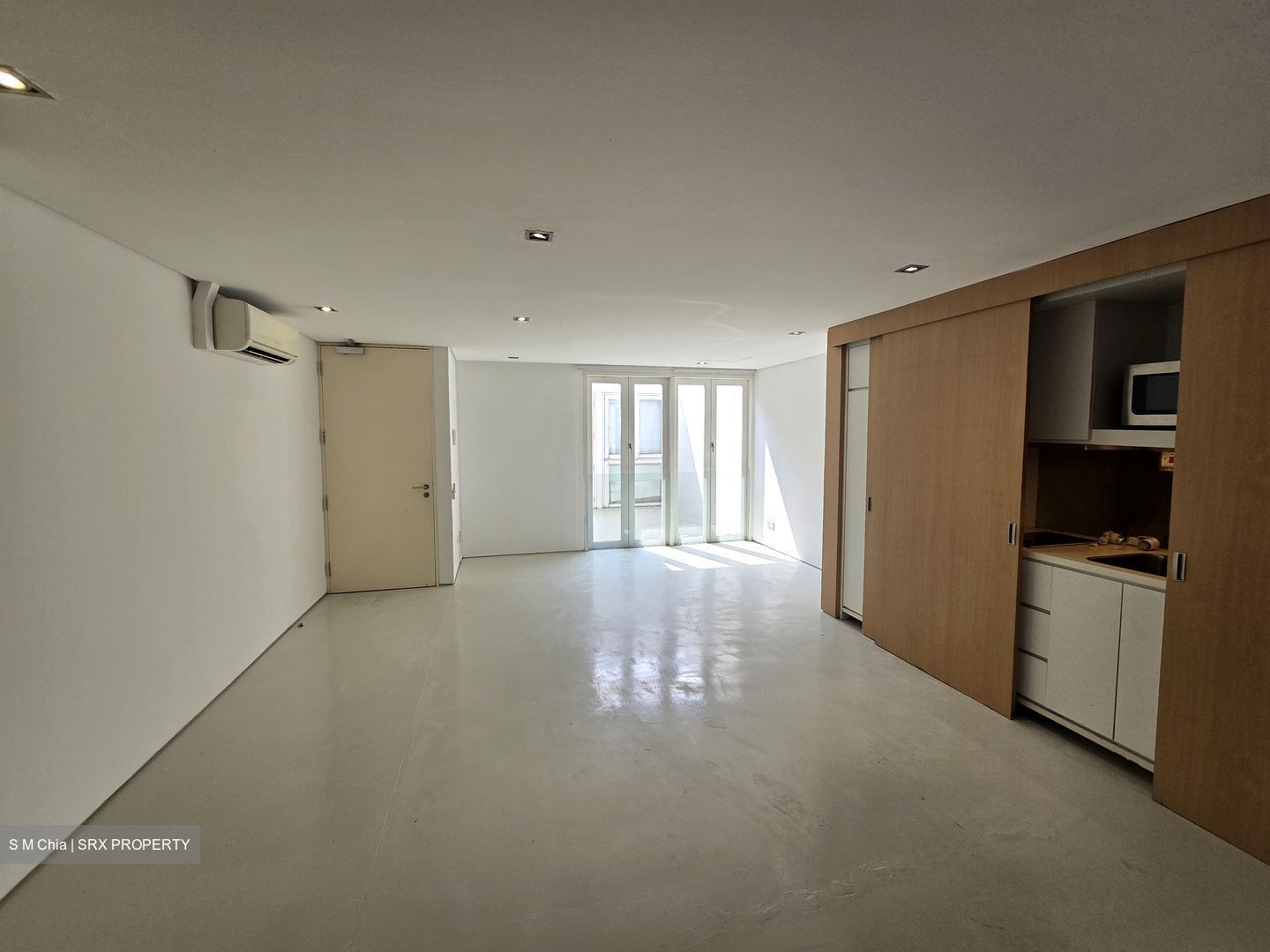 Mohamed Sultan Road (D9), Office #607198681
